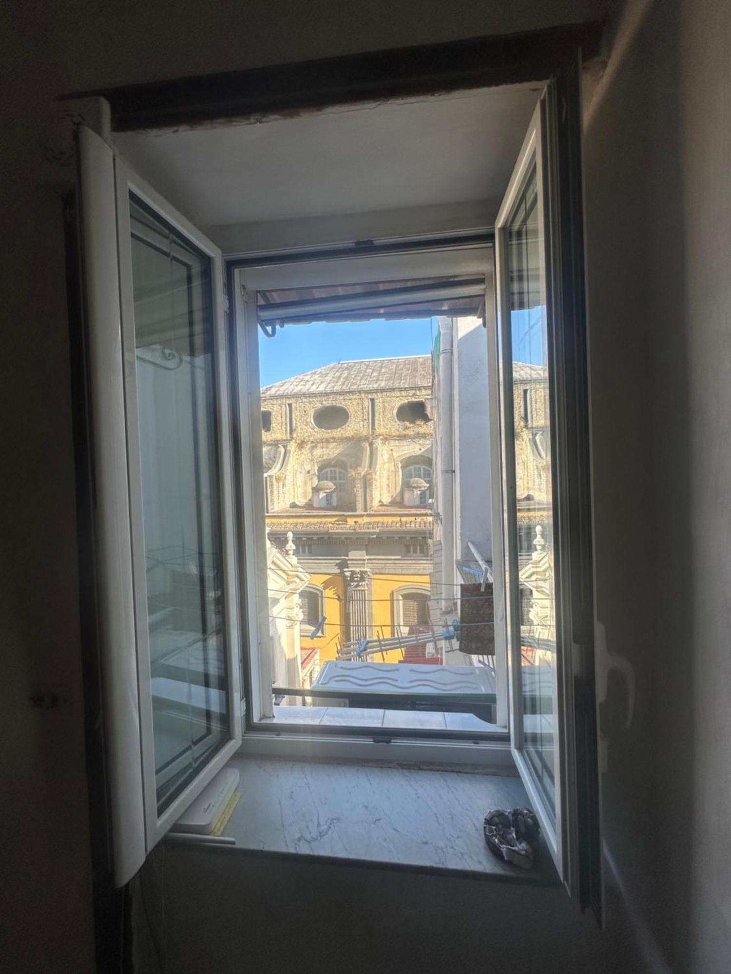 Apartamento La Casina Di Gio In The City Center Wi-Fi,Panorama Nápoles Exterior foto
